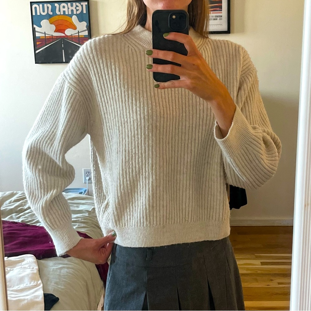 H&M White Sweater